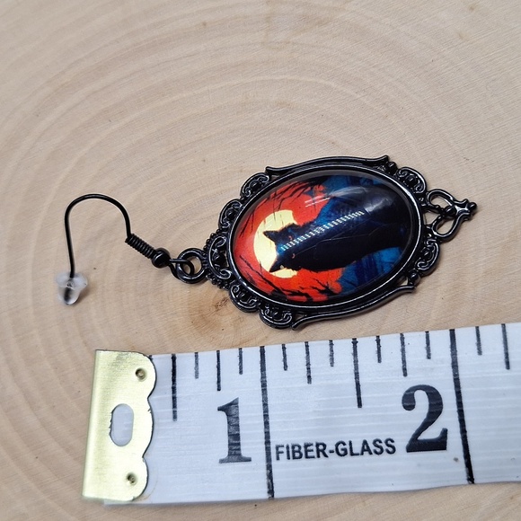 Black Cat Silhouette Earrings - Picture 5 of 5